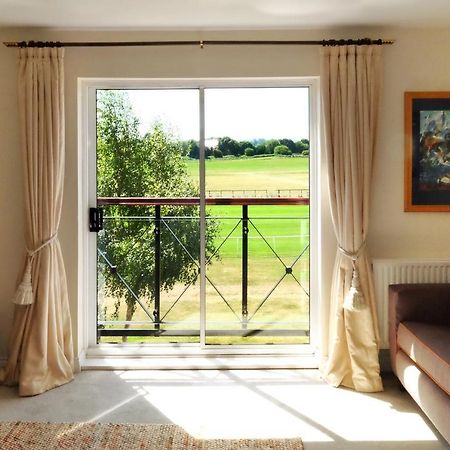 47 Wetherby Way, 3 Bedrooms, Sleeps 6, Easy Walk To Town, Parking, Self Catering, Great View Стратфорд-апон-Эйвон Экстерьер фото